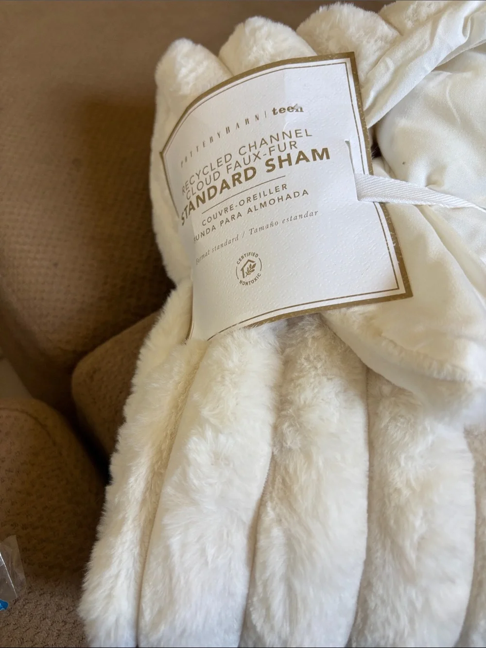 NWT Pottery Barn Teen Ivory Faux Fur Standard Pillow Sham 26x20 Soft Plush